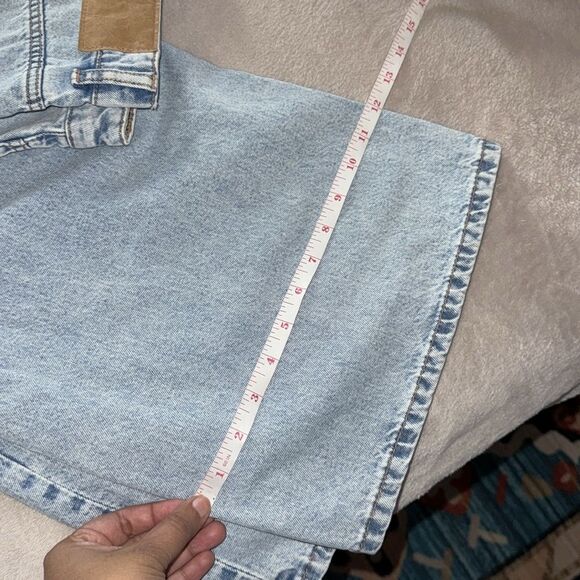 H&M Divided Women's light wash denim wide leg Jeans US 10 LIKE NEW - Picture 11 of 12